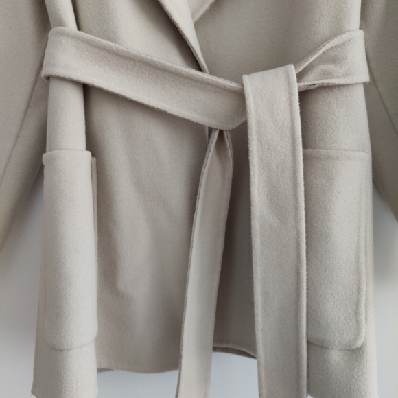 Korean Brand Wool Coat - Picture 5 of 11